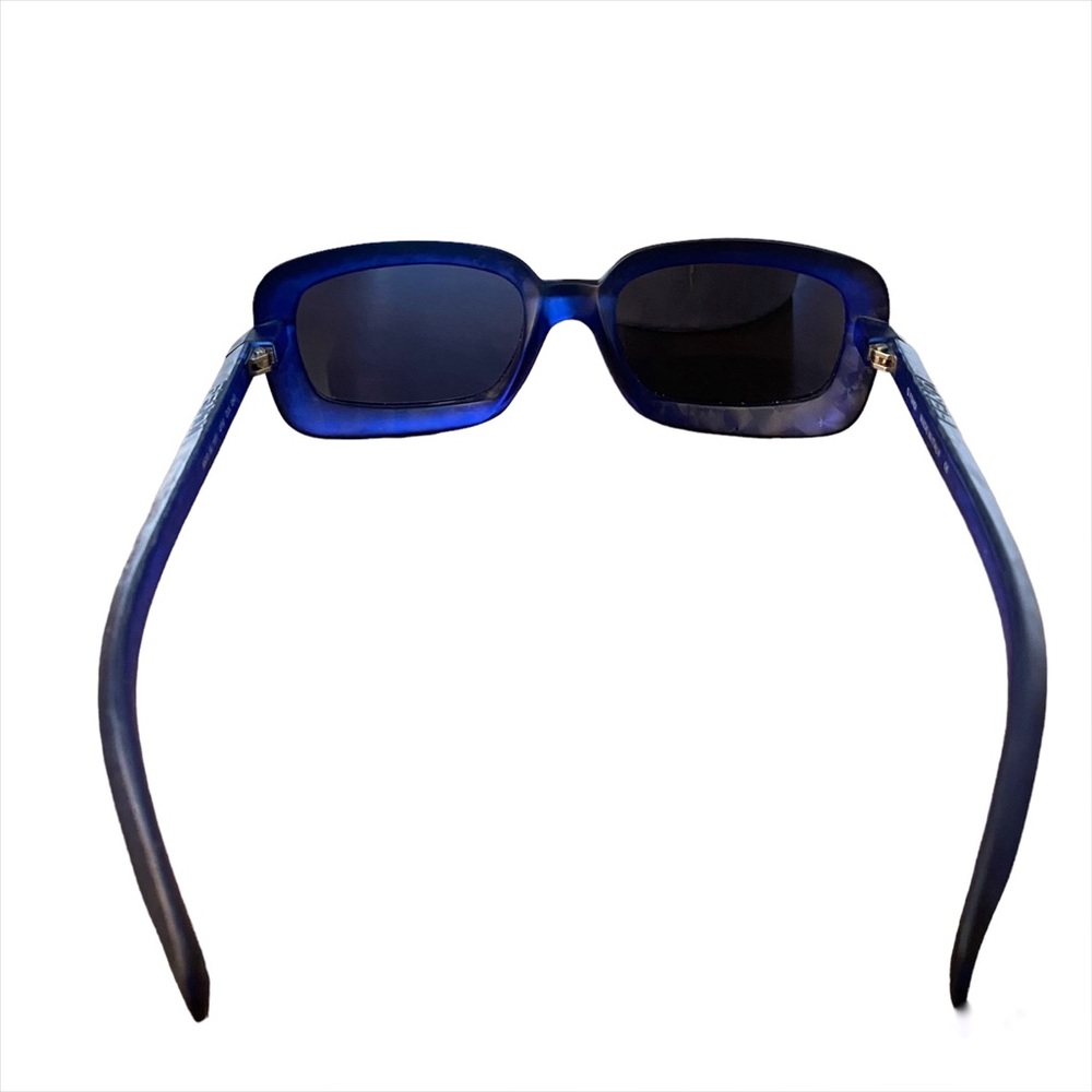 Rare 90s Vintage FENDI Blue Matte Dark Tint Square Shaped Sunglasses - Picture 10 of 11